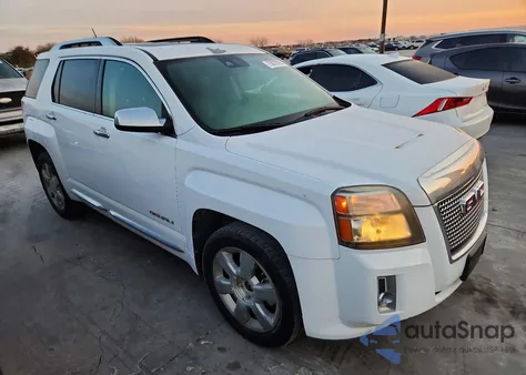 2015 GMC Terrain Denali из США, поврежденный, VIN 2GKFLUE33F6135554